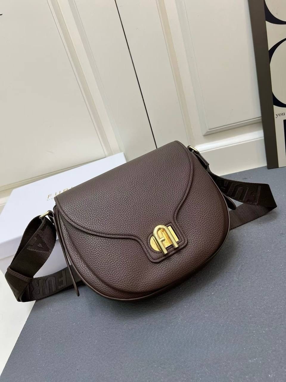 сумка,сумки для женщин,женская сумка,сумка burberry,сумочка