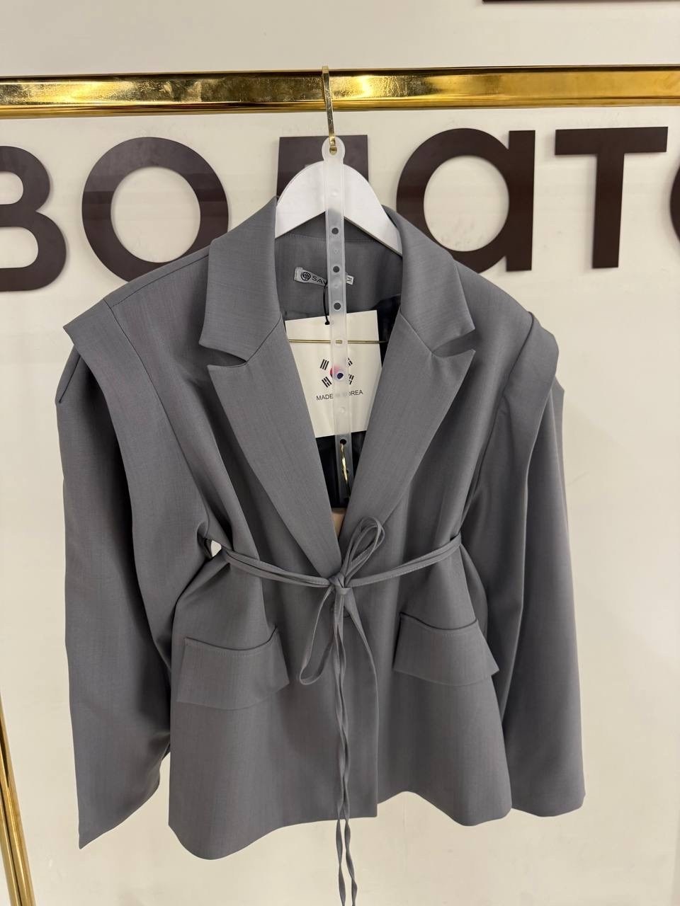 пиджак оверсайз с объемными рукавами gn sister collection,пиджак оверсайз серый с поясом luna luminosa,пиджак женский оверсайз,пиджак оверсайз,пиджак с завязками на талии