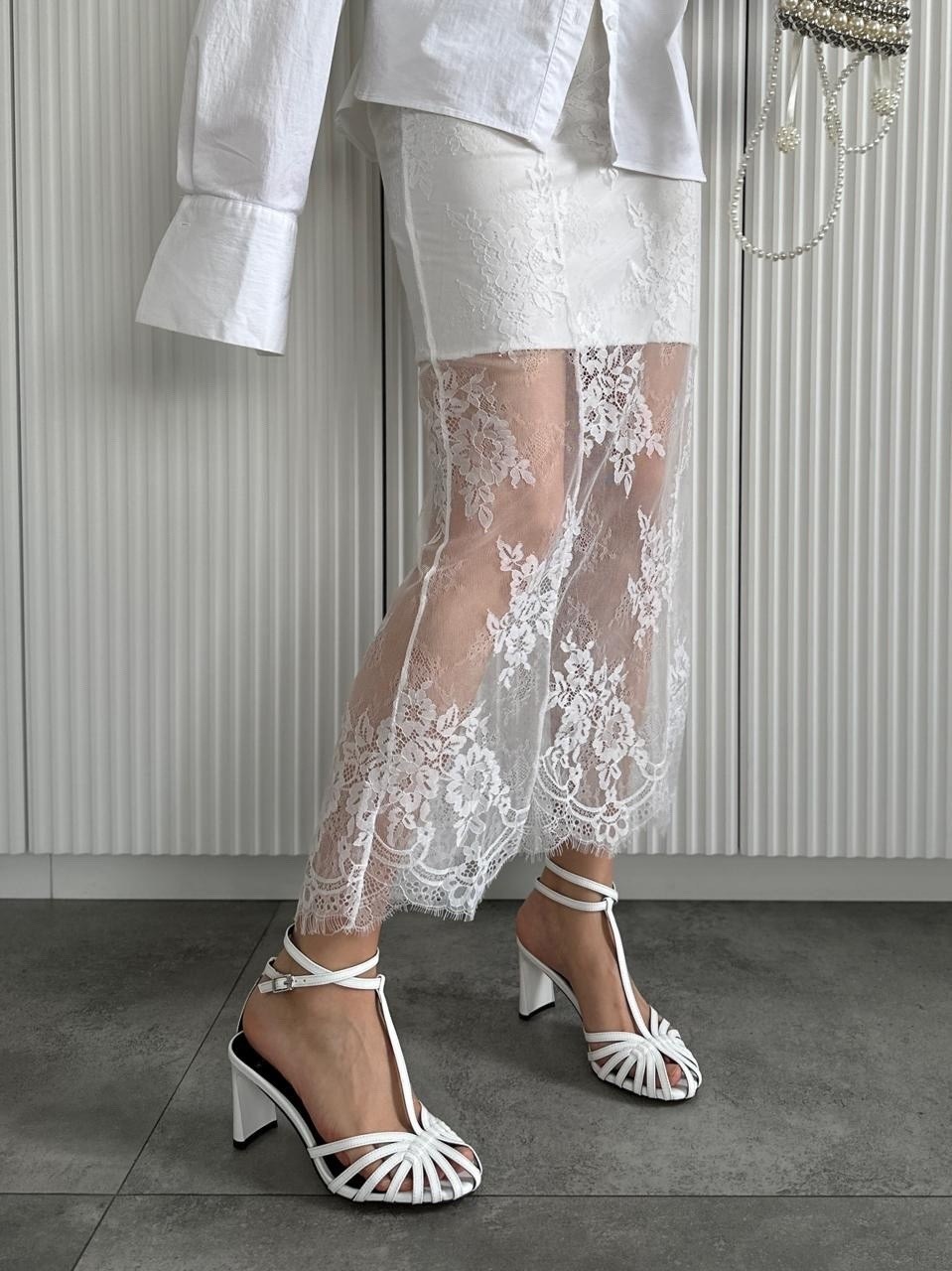 ,стильные босоножки,босоножки на каблуках,серебристые босоножки,босоножки женские