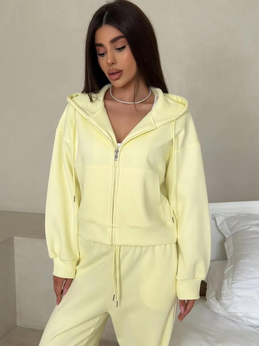 костюм спортивный со штанами джоггеры и зип худи micca цвет черный,спортивные костюмы на флисе,костюм спортивный женский,костюм спортивный со штанами джоггеры и зип худи micca,костюм спортивный