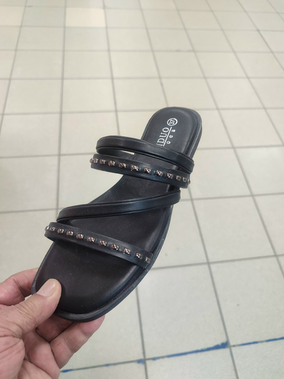 ,женские шлепанцы,сандалии модные,женская ,сандали