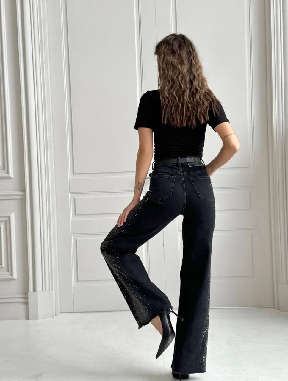 джинсы в стразах,женские джинсы со стразами,джинсы палаццо со стразами,узкие джинсы со стразами,джинсы со стразами широкие