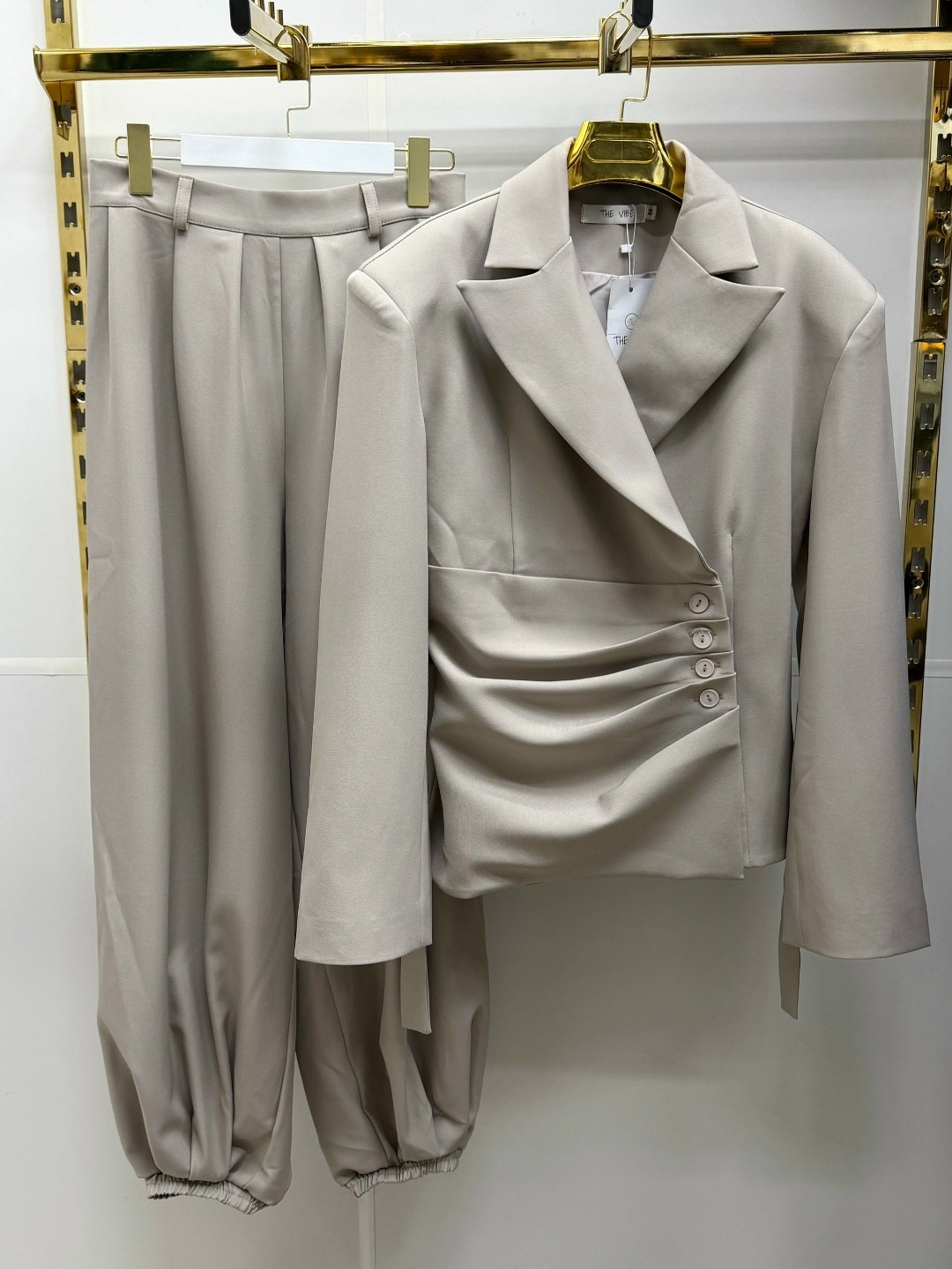 брючный костюм,модные брючные костюмы,брючный костюм женский,женский костюм,женский брючный костюм twotwinstyle