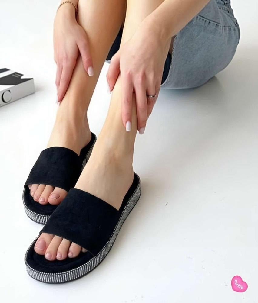 женские шлепанцы,шлепки на массивной подошве,,шлепки кожаные женские,женские шлепки