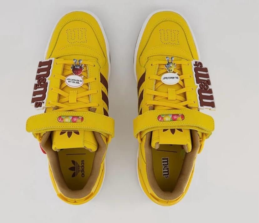 ,adidas forum 84 low коллаборация,кроссовки adidas,m&m’s x adidas forum low 84,кроссовки adidas original