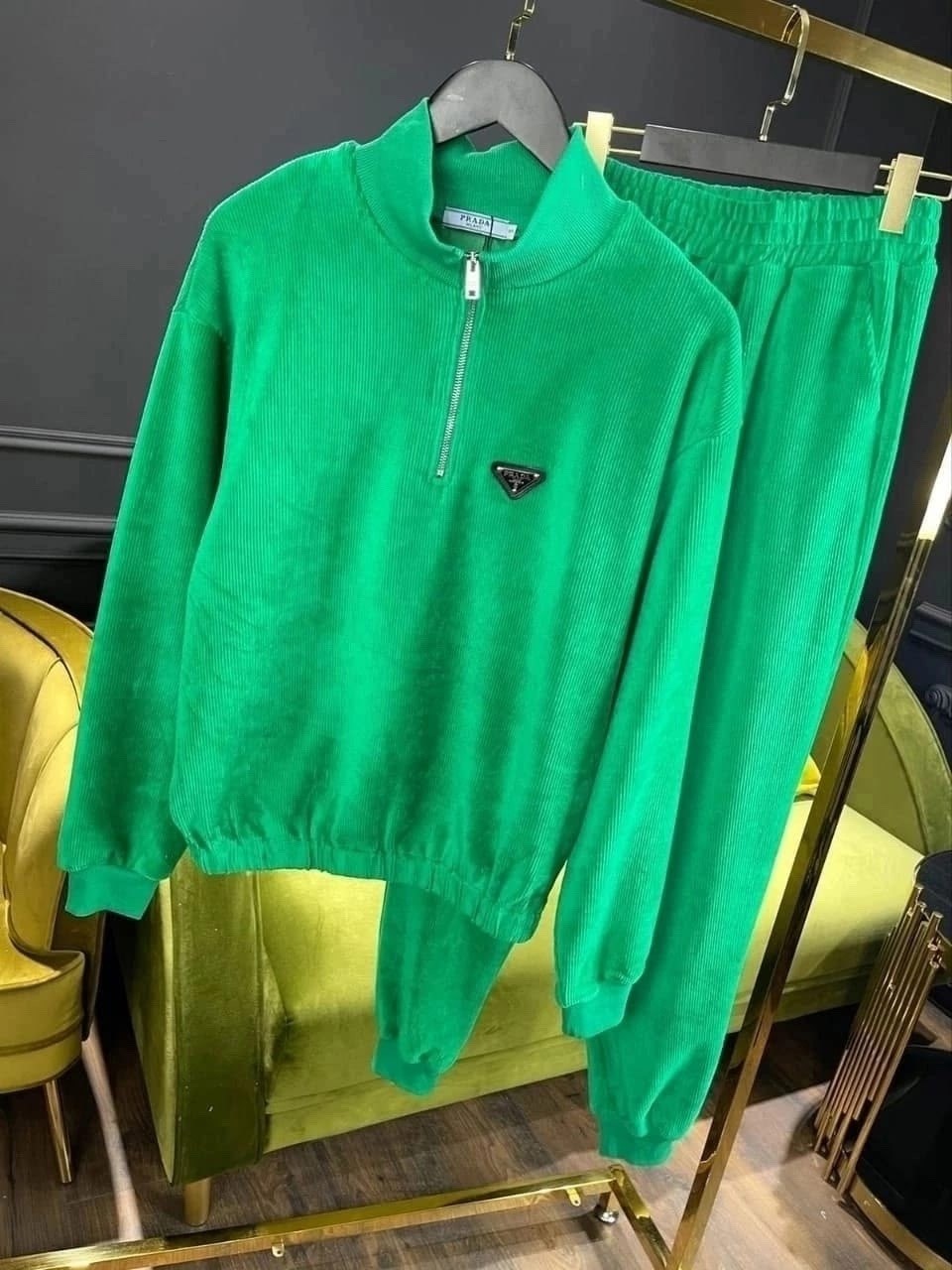 костюм спортивный женский,спортивный костюм прада женский,спортивные костюмы 2026,костюм спортивный,костюм женский