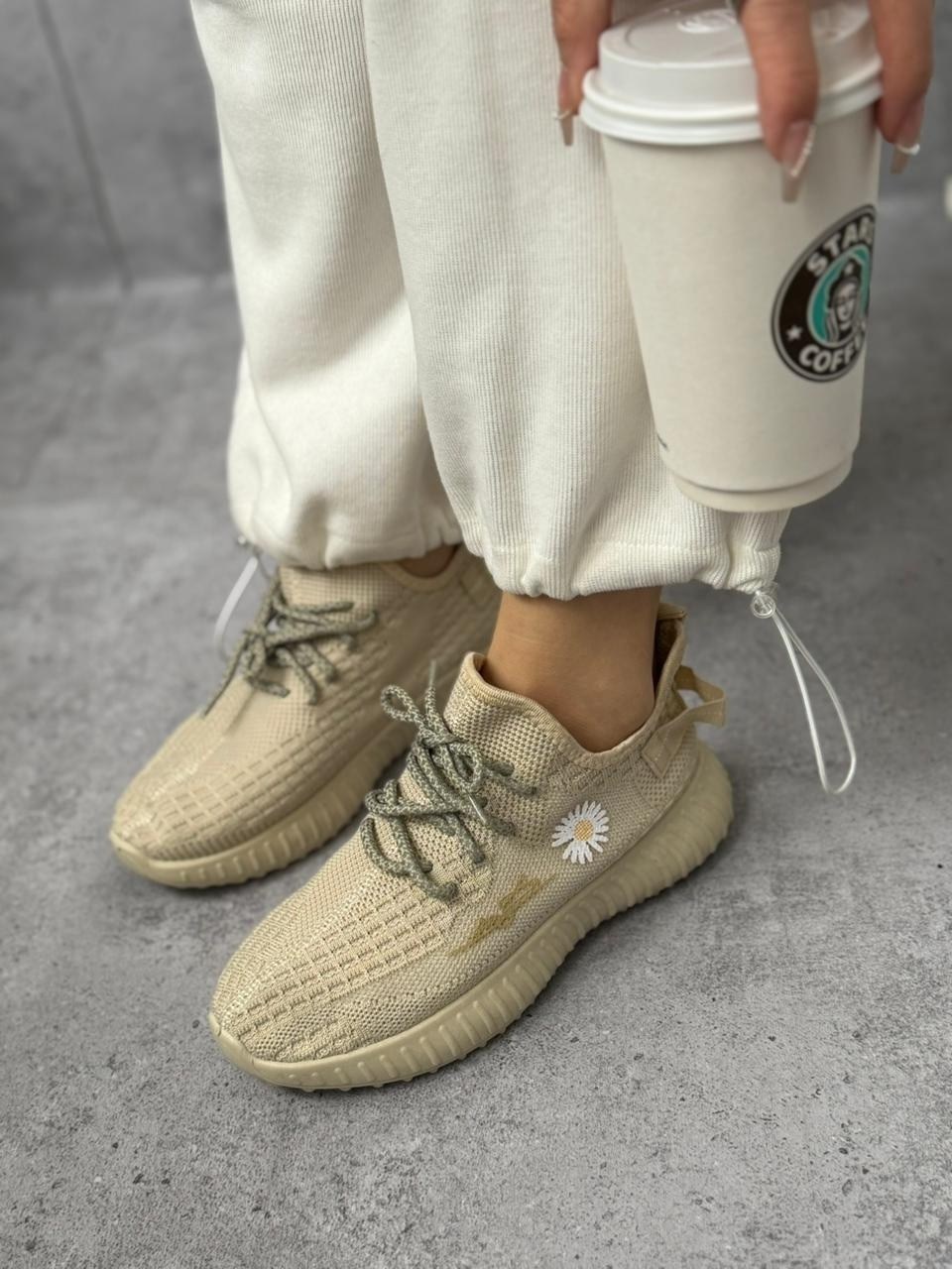 adidas yeezy boost 350 v2 sand taupe,женские кроссовки,кроссовки,adidas yeezy boost 350,кроссовки модные