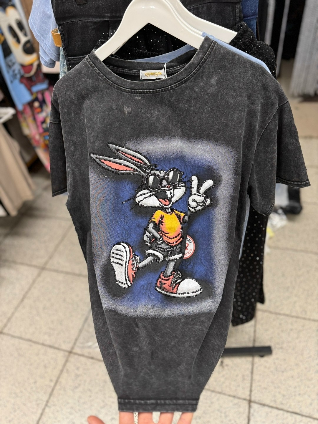 футболка варенка оверсайз с принтом bugs bunny,футболка варенка с принтом оверсайз,футболка вареная оверсайз принтом зайчик,футболка варенка