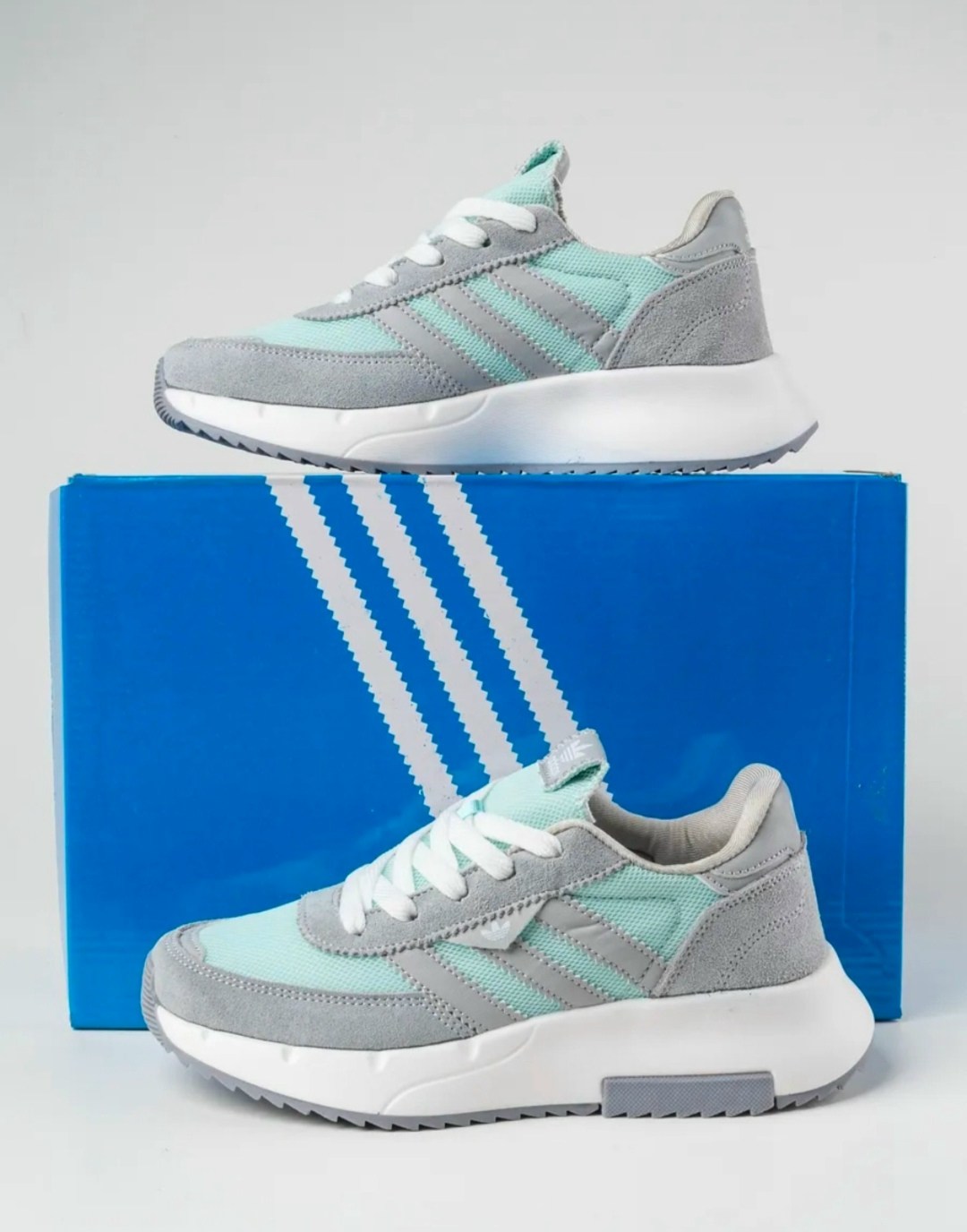 кроссовки adidas,женские кроссовки адидас,adidas zx 700,кроссовки adidas женские,кроссовки adidas retropy