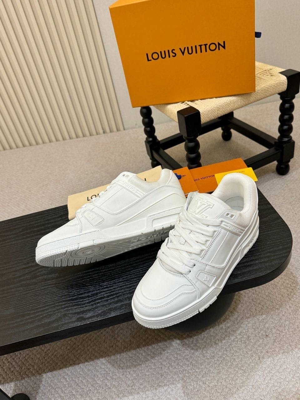louis vuitton кроссовки,кроссовки louis vuitton trainer,louis vuitton женские кроссовки,кроссовки louis vuitton lv trainer,louis vuitton кроссовки мужские