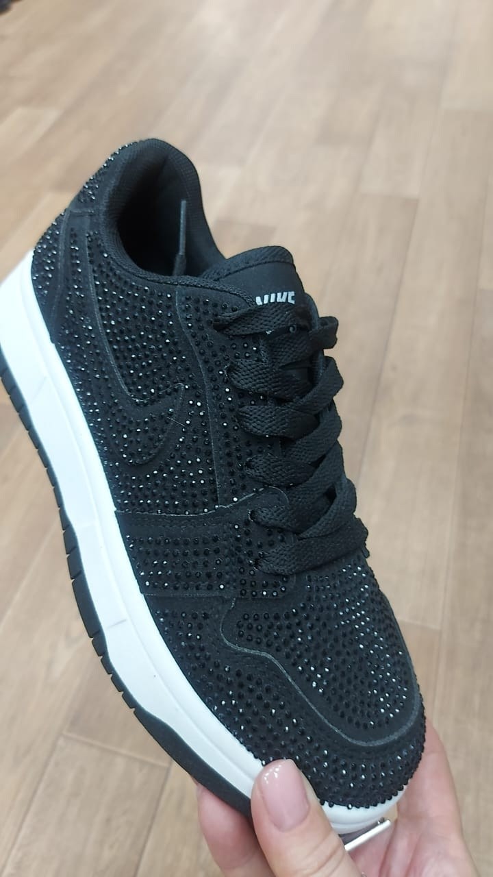 кроссовки,cactus plant flea market x nike dunk low,кроссовки со стразами,nike dunk low pure platinum,nike dunk swarovski