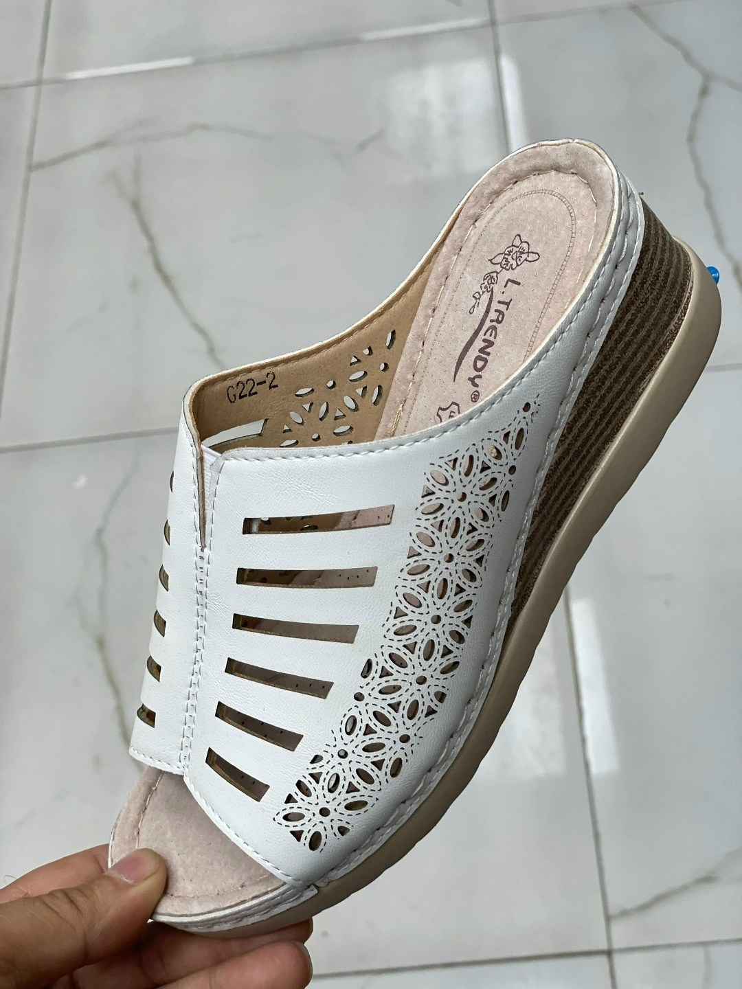 , женская,сабо с перфорацией,женская летняя ,женские шлепанцы