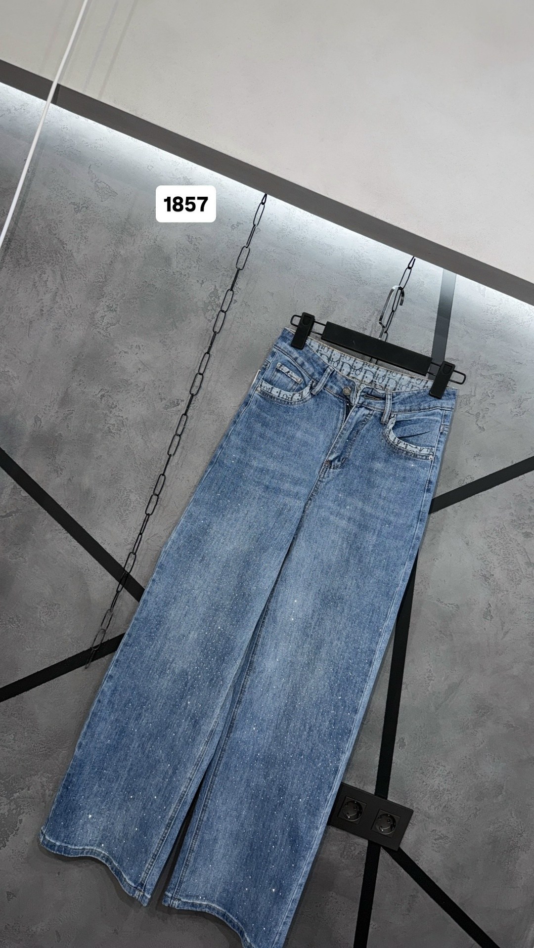 женские джинсы,стильные джинсы,джинсы,женские джинсы широкие,брюки джинсы