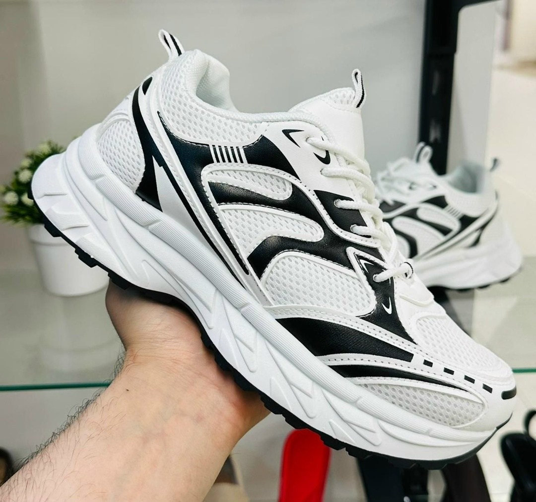 кроссовки женскиe,массивные кроссовки,женские массивные кроссовки,кроссовка,спортивные кроссовки