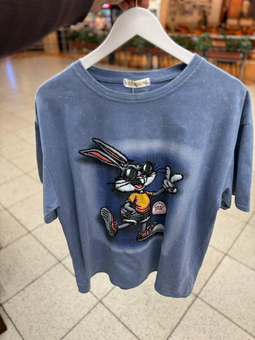 футболка варенка оверсайз с принтом bugs bunny,футболка варенка с принтом оверсайз,футболка вареная оверсайз принтом зайчик,футболка варенка