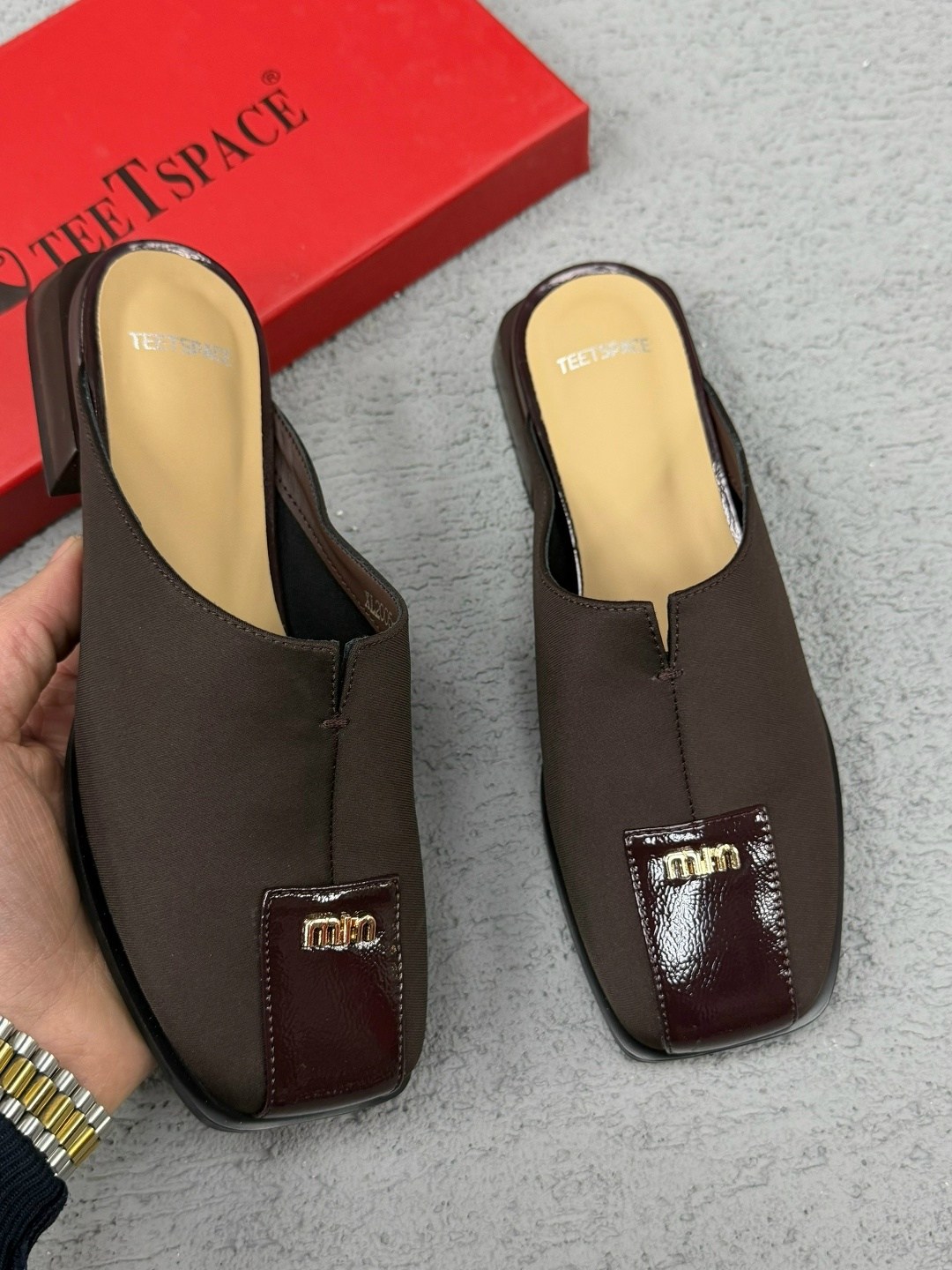 ,мюли женские,женские шлёпанцы,модные шлепанцы,тапочки модные