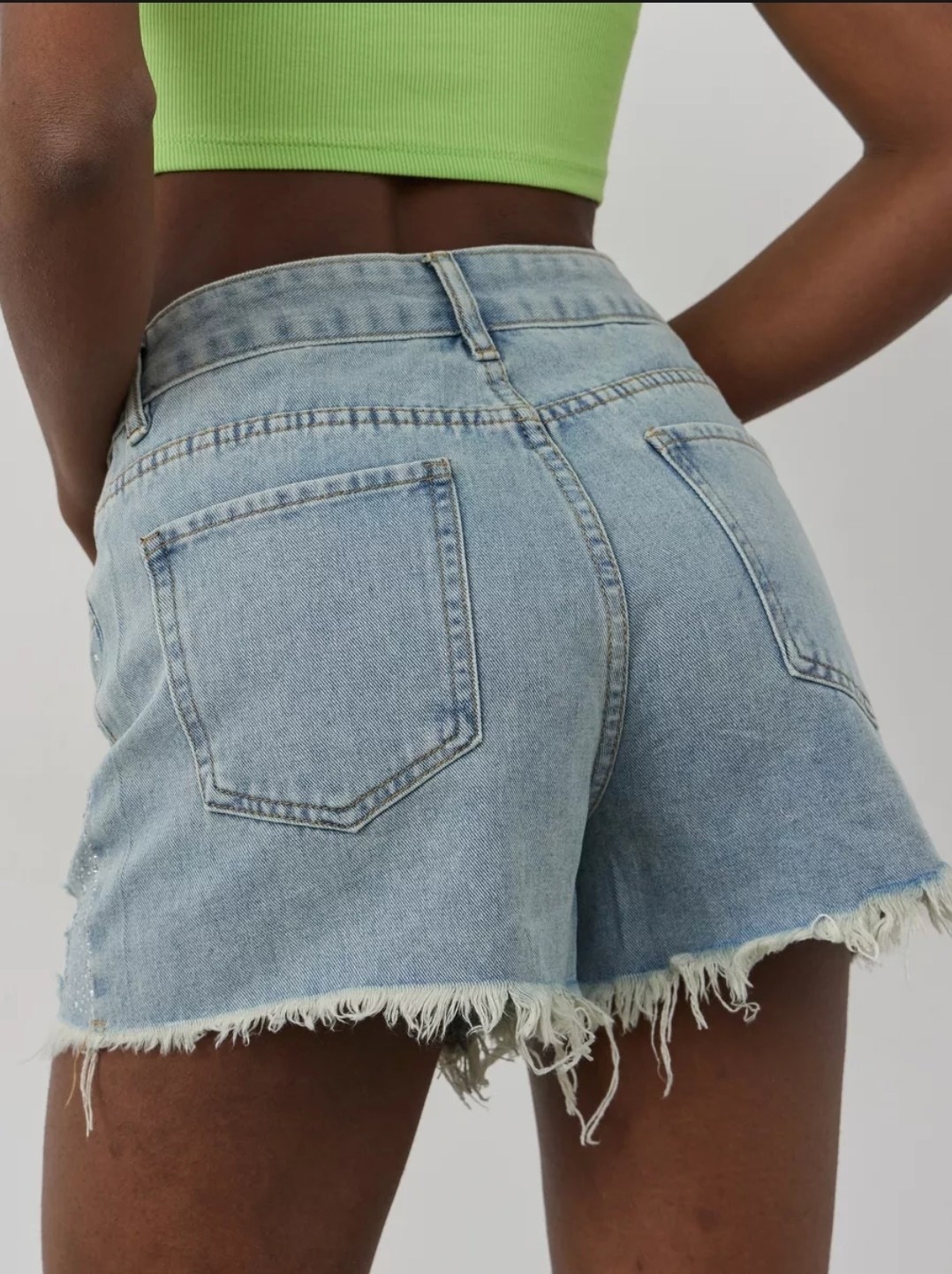 джинсовые шорты,джинсовые шорты женские,джинсовые шорты со стразами,женские джинсовые шорты с высокой посадкой,шорты женские