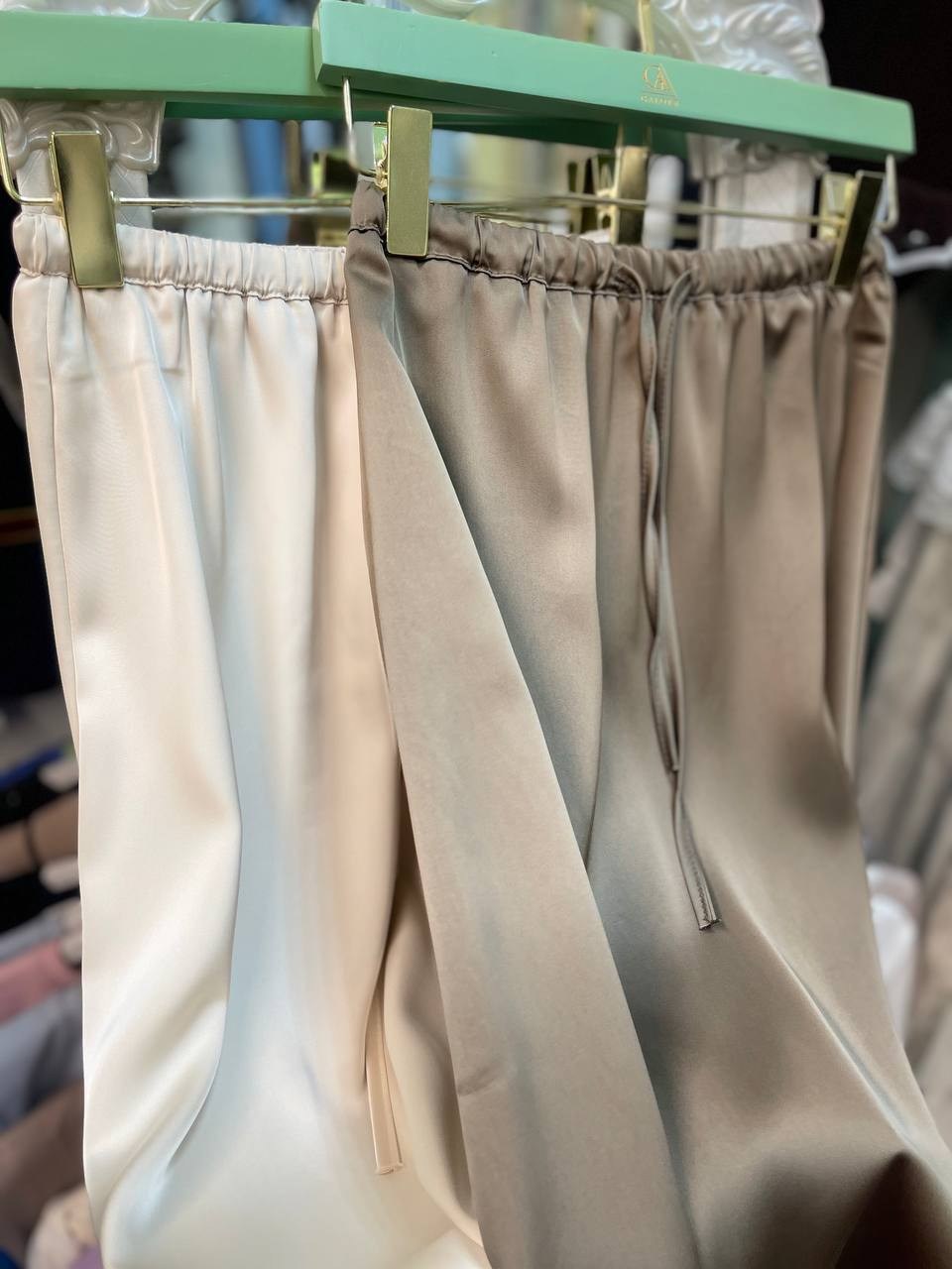 атласная юбка,шелковая юбка,атласная юбка с высоким,шелковая юбка миди,атласная юбка миди