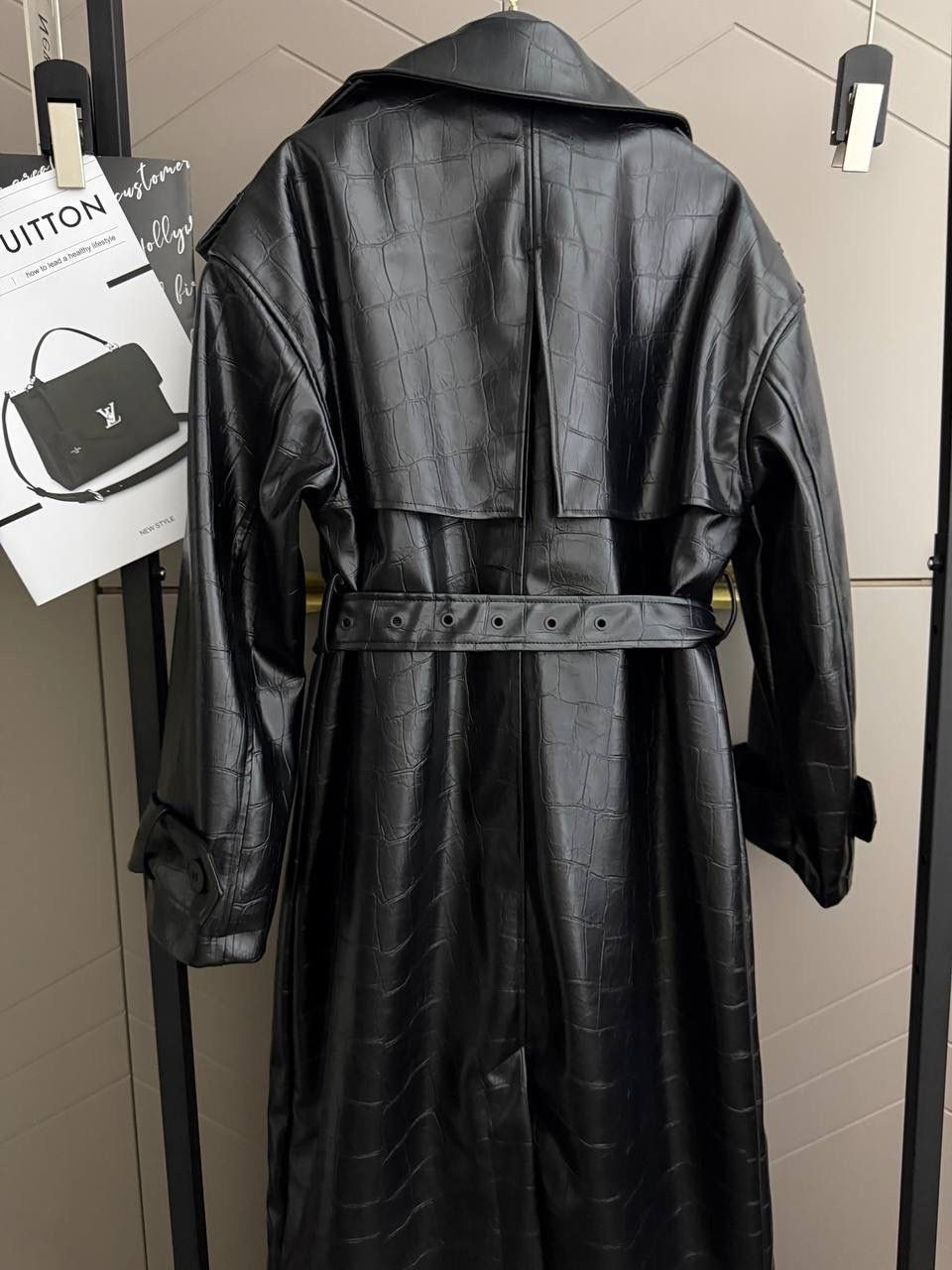 кожаный плащ тренч,тренч кожаный,кожаный тренч женский,кожаный плащ женский,тренч эко кожа