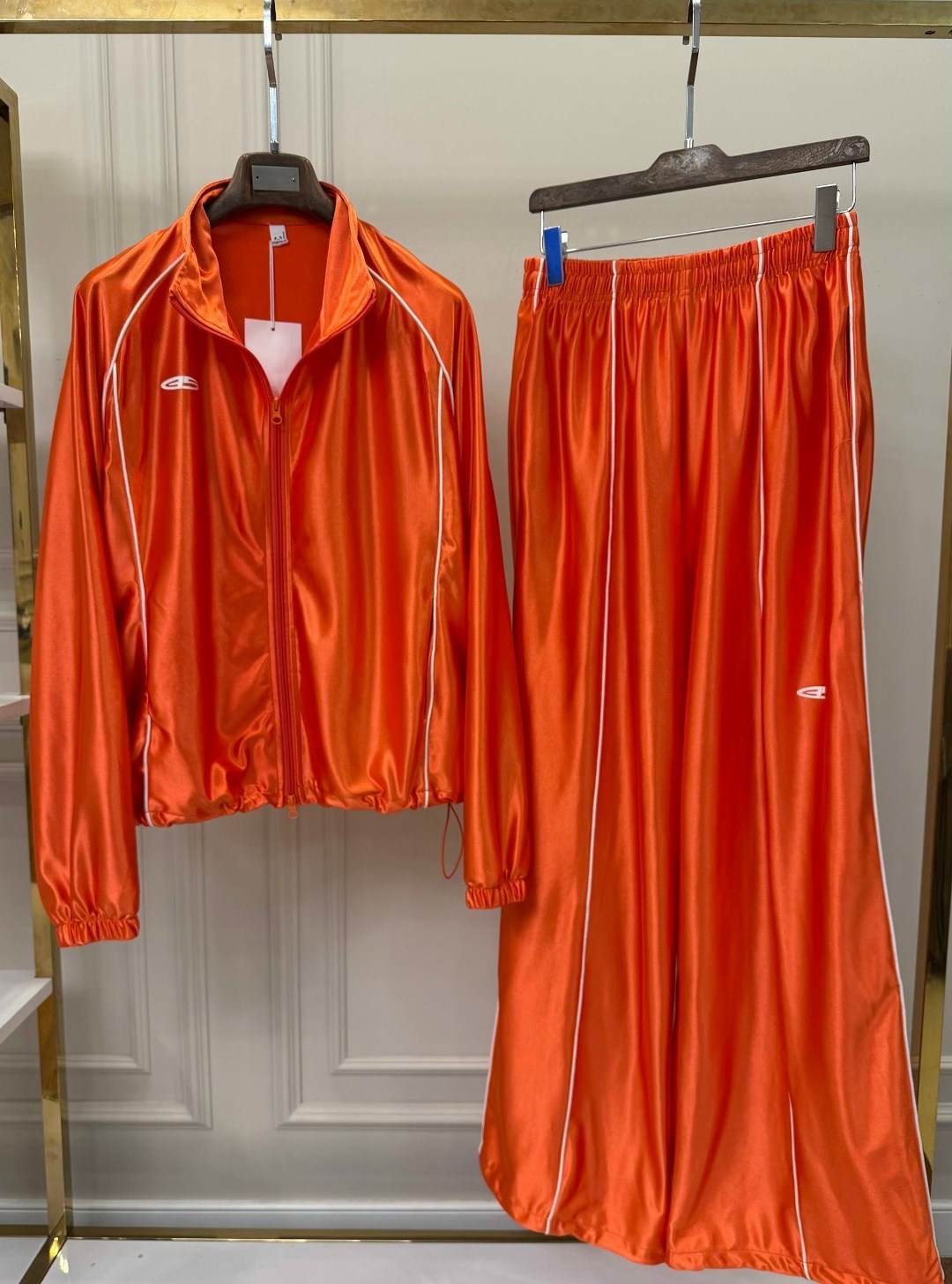 костюм спортивный,повседневный спортивный костюм,костюм,женский спортивный костюм