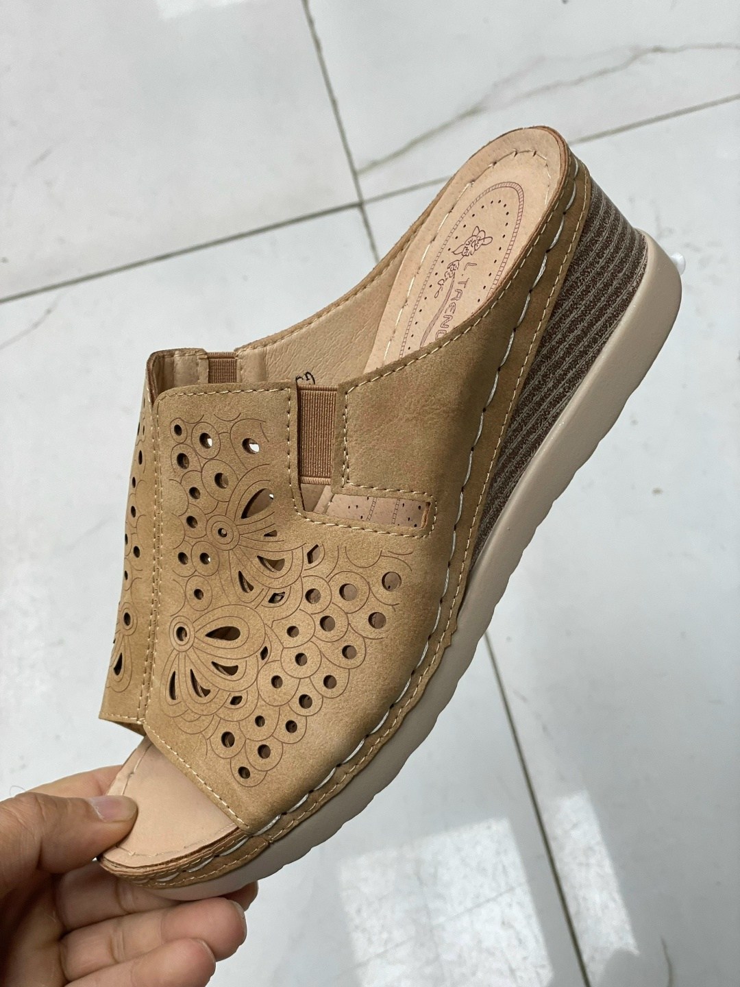 ,женские шлепанцы,женская ,сабо с перфорацией,женские сабо