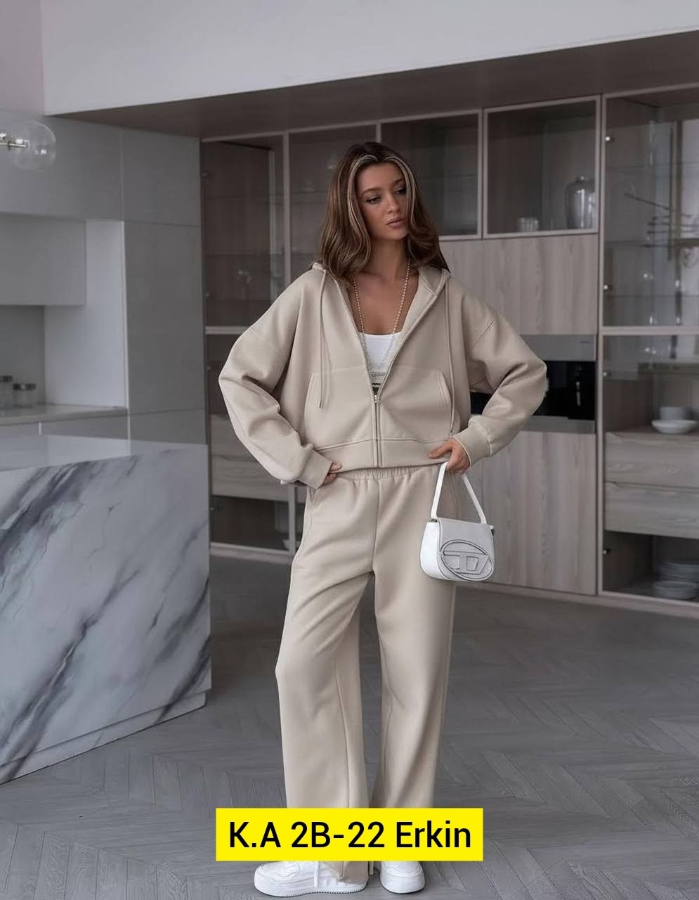 спортивный костюм женский,спортивный костюм женский на флисе,женский спортивный удобный костюм на флисе,спортивный костюм,женский костюм