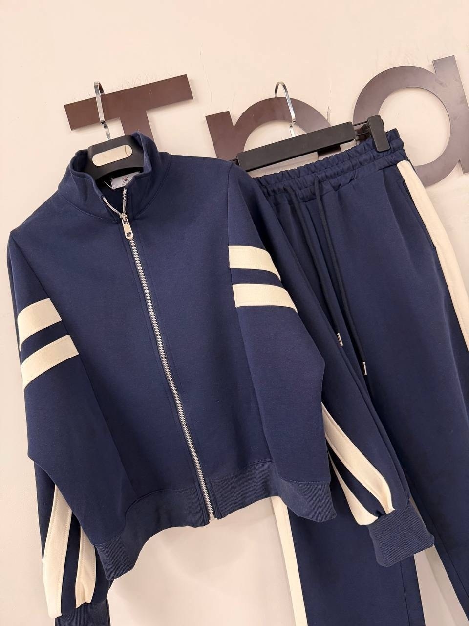 повседневный спортивный костюм,костюм спортивный женский повседневный,спортивный костюм для женщин,женский спортивный костюм,костюм спортивный