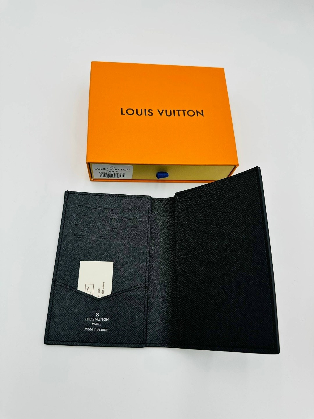 обложка для паспорта louis vuitton,louis vuitton кошелек,кошелек луи виттон,модный кошелек,женские кошельки