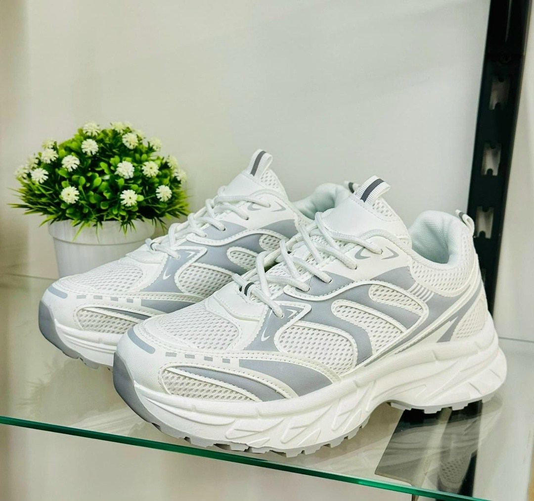 кроссовки женскиe,кроссовки модные,повседневные кроссовки,массивные кроссовки,кроссовка