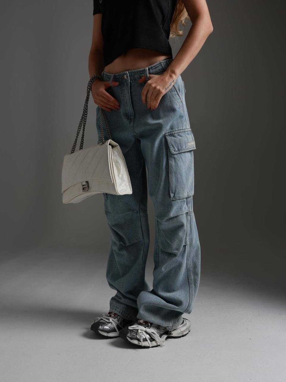 джинсы стильные,широкие джинсы с карманами,модные джинсы,женские джинсы,джинсы карго