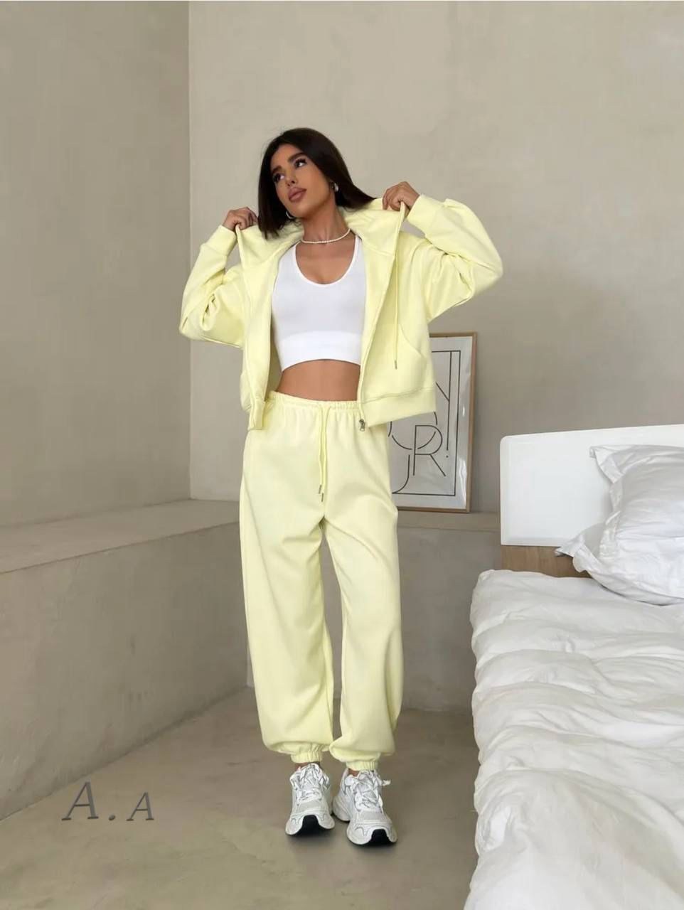 костюм спортивный со штанами джоггеры и зип худи micca цвет черный,спортивные костюмы на флисе,костюм спортивный женский,костюм спортивный со штанами джоггеры и зип худи micca,костюм спортивный