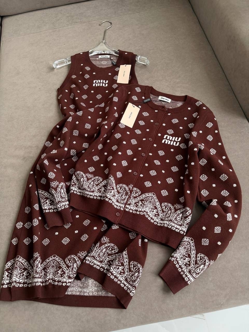 кардиган с принтом,кардиган с узорами,кардиган женский,вязаный кардиган с принтом,кардиган с вышивкой