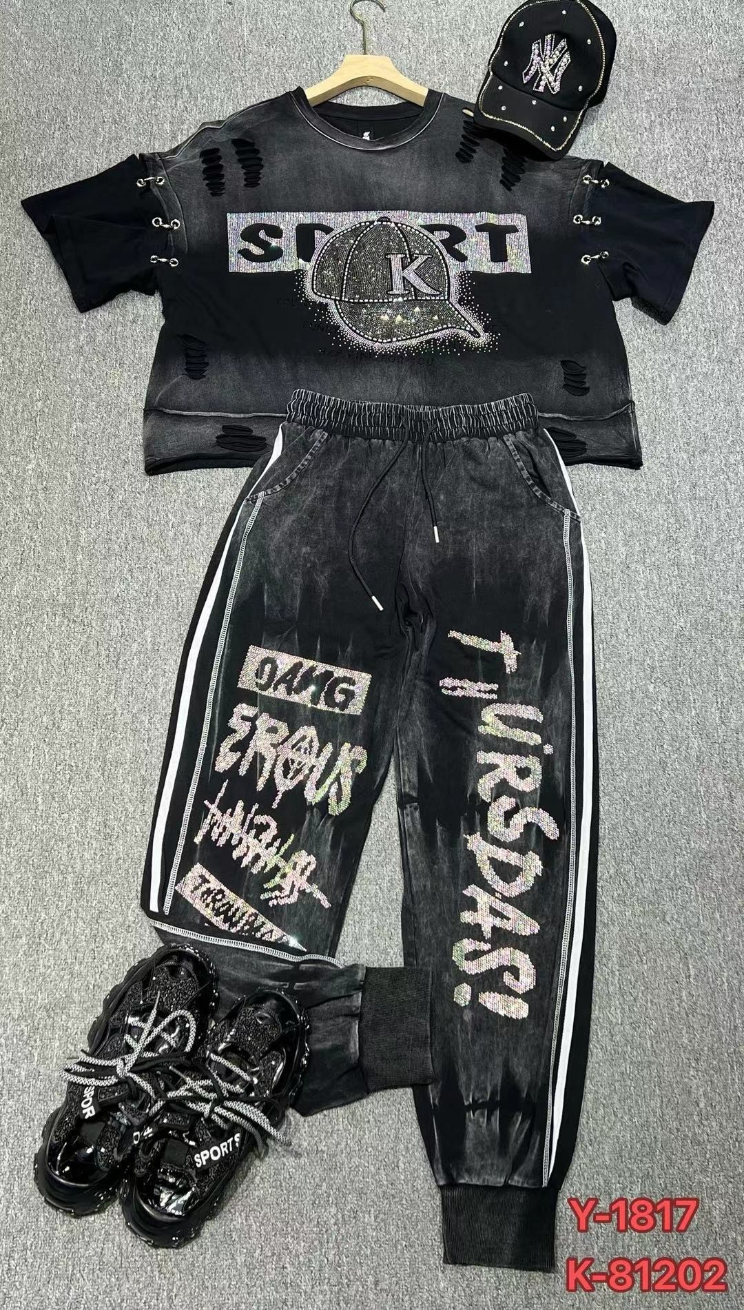 костюм спортивный женский,стильные костюмы,спортивные костюмы,повседневный спортивный костюм,костюм со стразами