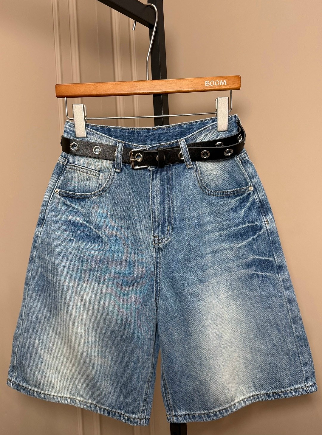 шорты женские джинсовые,джинсовые шорты,джинсовые шорты бермуды,шорты бермуды женские джинсовые,шорты летние джинсовые