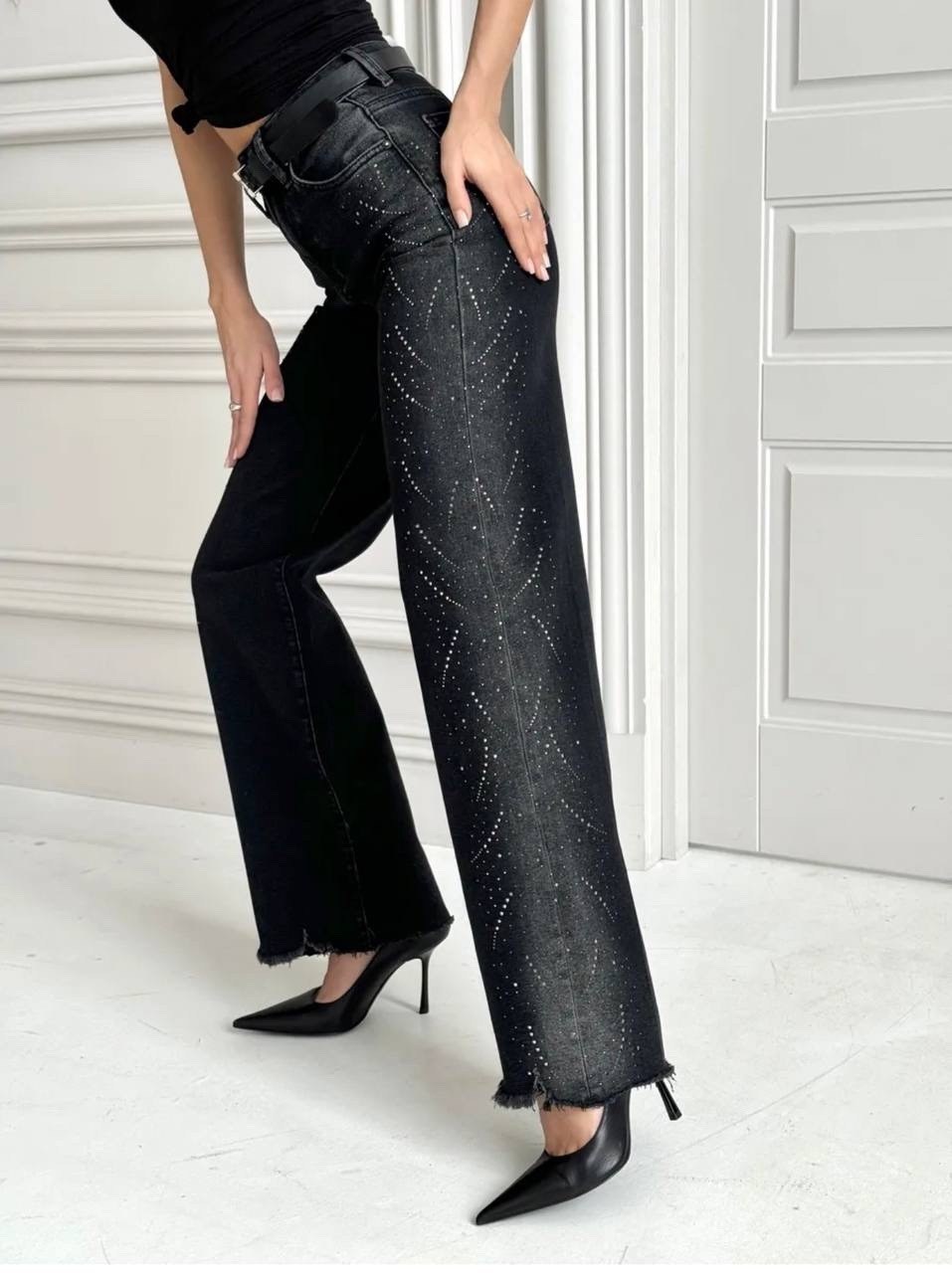 джинсы в стразах,женские джинсы со стразами,джинсы палаццо со стразами,узкие джинсы со стразами,джинсы со стразами широкие