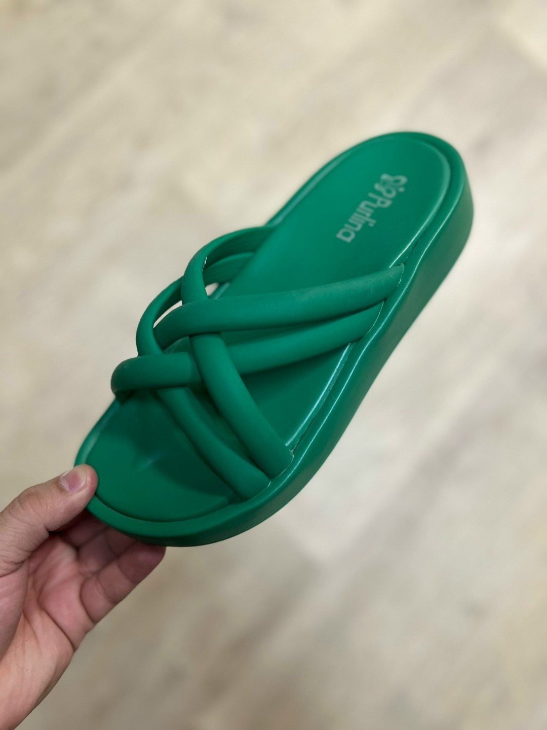 шлепанцы женские,,шлепки женские,шлепанцы летние,сланцы женские