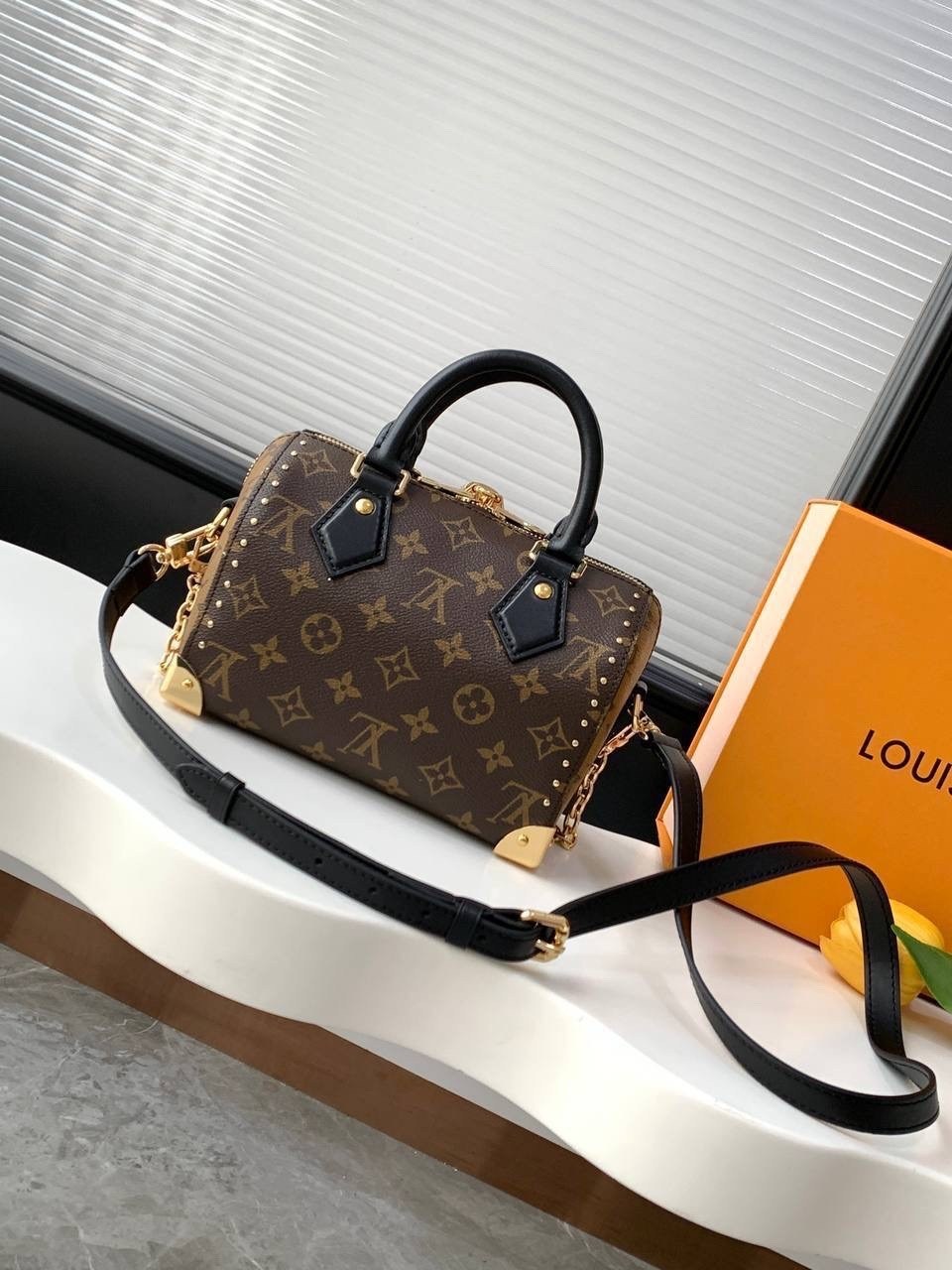 louis vuitton сумка на плечо,сумка louis vuitton,сумка женская louis vuitton,сумка луи виттон,louis vuitton speedy