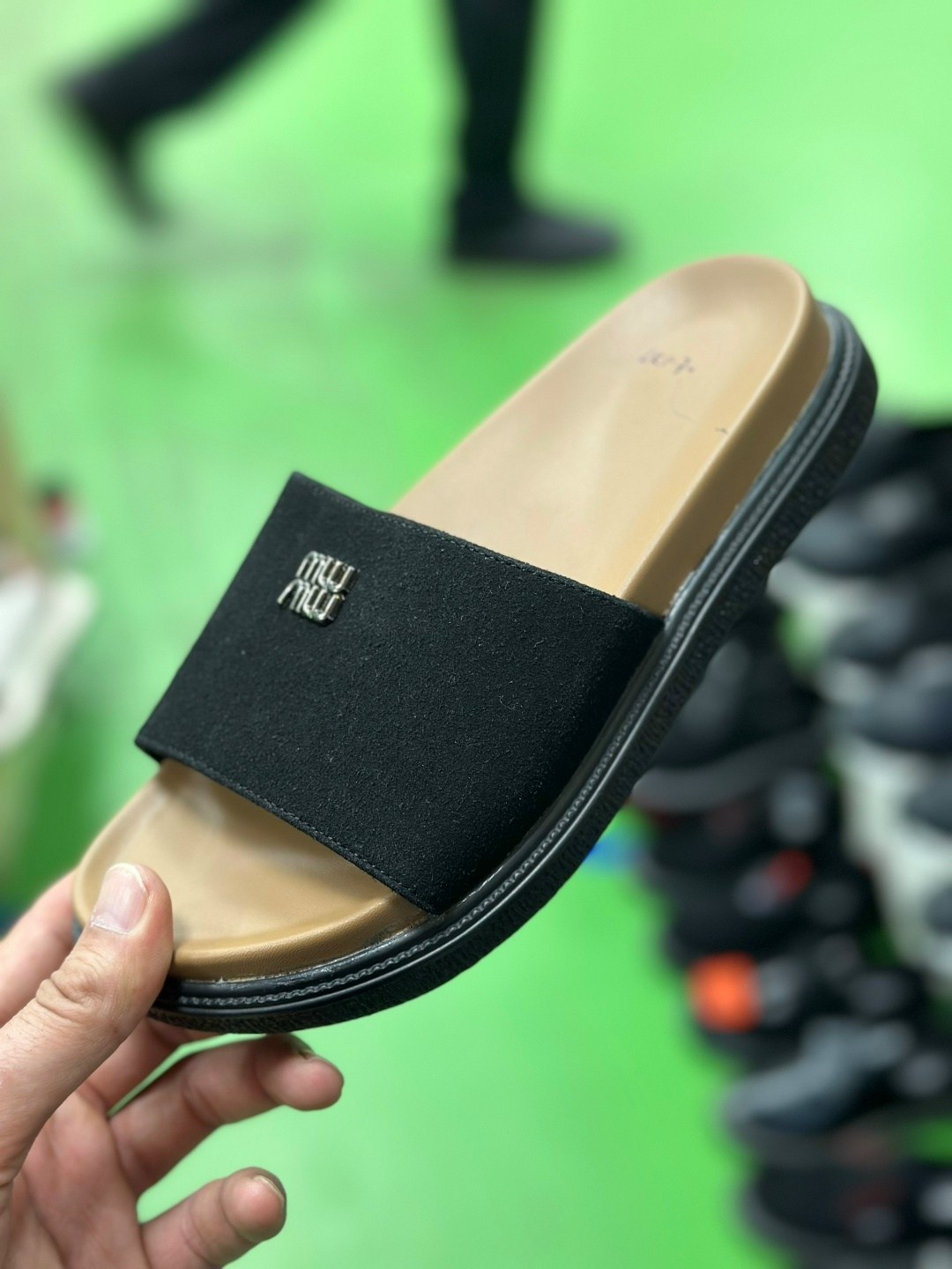 ,шлепанцы женские,женские шлепки, женская,тапочки модные