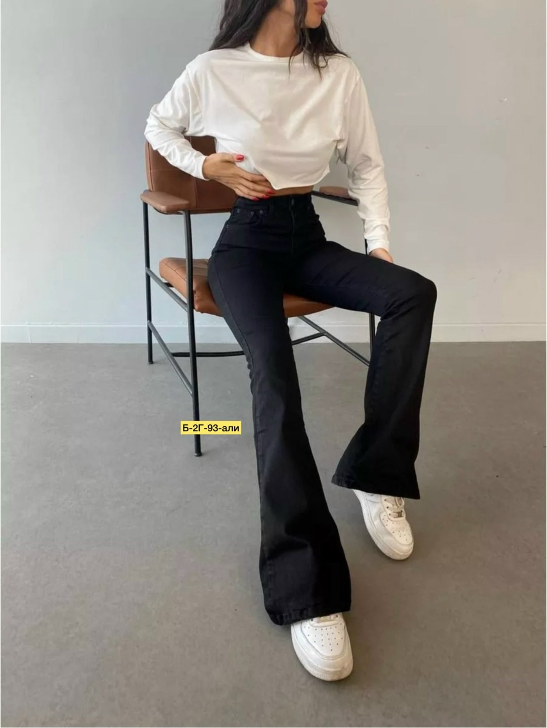черные джинсы клеш,женские джинсы клеш,женские джинсы клеш с высокой посадкой,джинсы клеш от колена с высокой посадкой modam цвет черный,джинсы клеш прямые