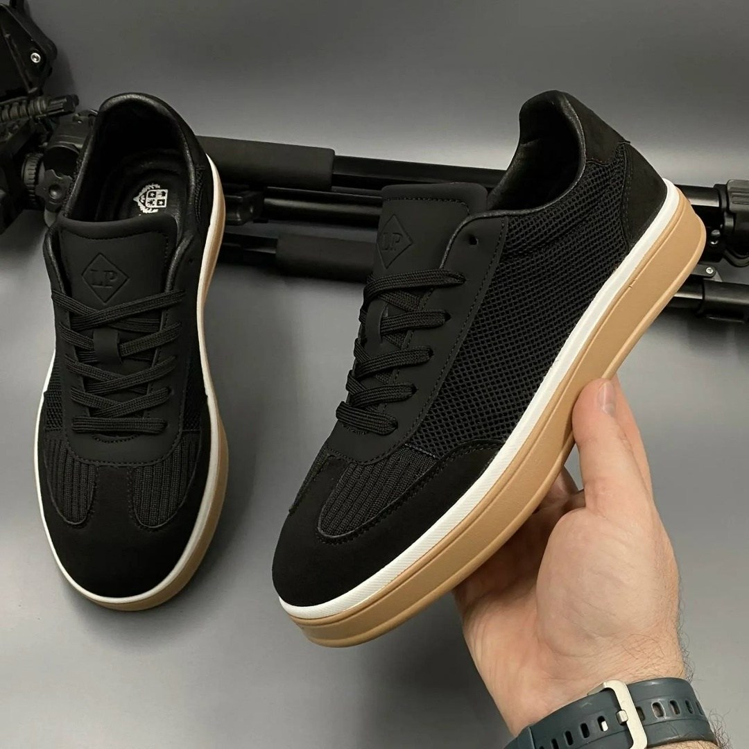 ,черные кроссовки,кеды мужские,кроссовка мужской,оригинальные кроссовки