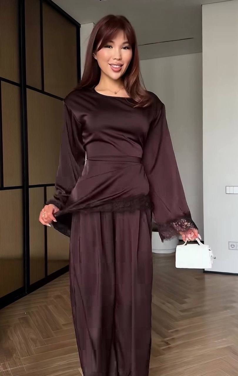 стильные костюмы,атласный брючный костюм,костюм из атласа брючный,шелковый костюм,атласные костюмы