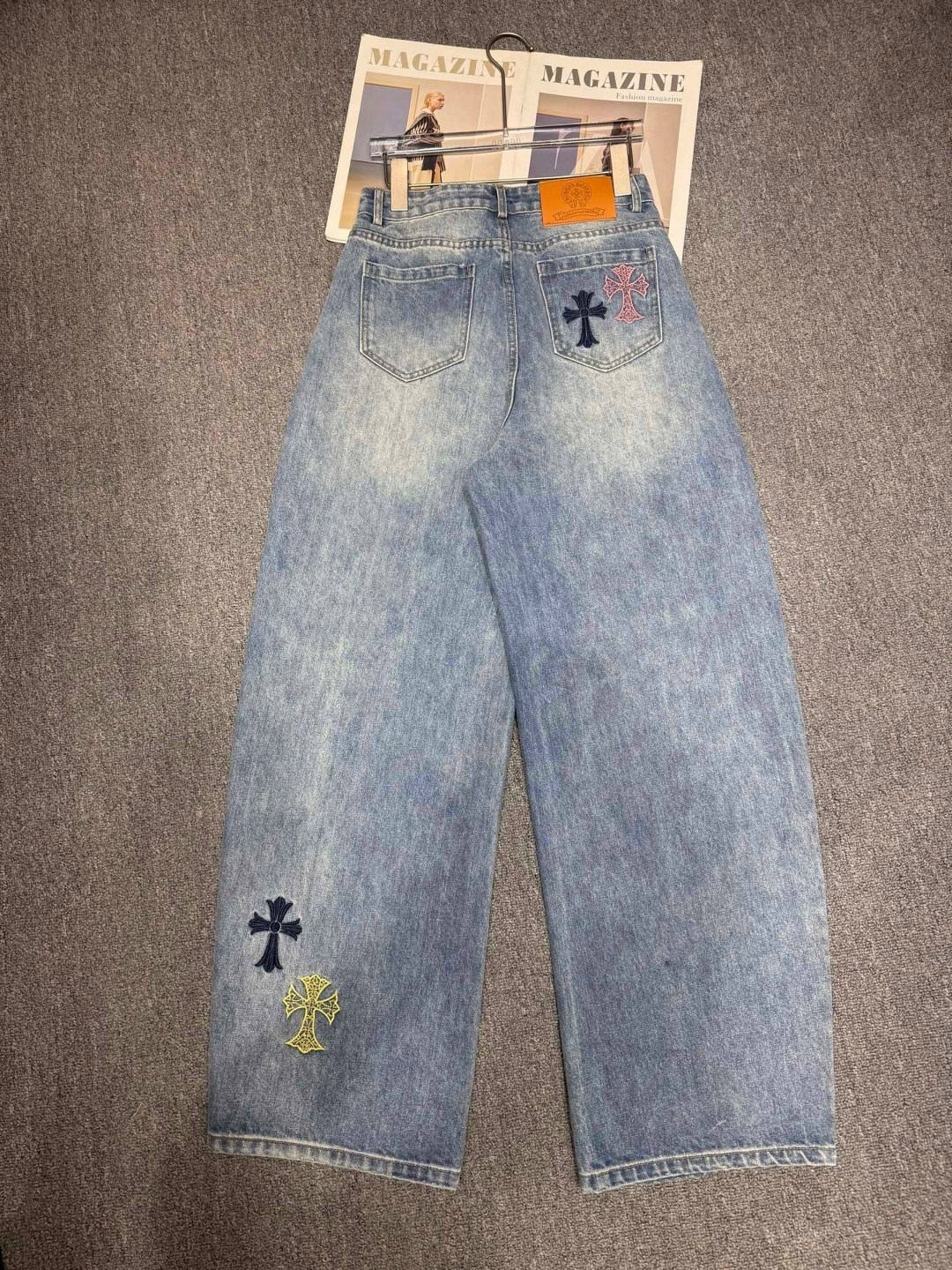 chrome hearts джинсы,джинсы с крестами,джинсы chrome hearts с крестами,chrome hearts jeans,джинсовые брюки