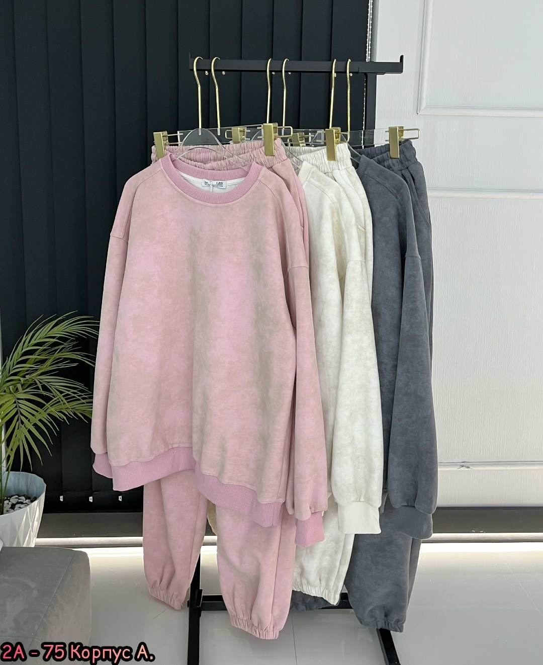 женский костюм на флисе,костюм на флисе,женские спортивные костюмы,костюм спортивный,женские костюмы