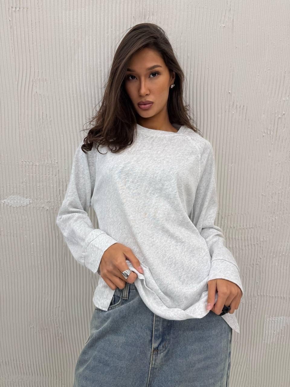 свитшот оверсайз,свитшот женская,лонгслив anna oversize fit,базовый свитшот,лонгслив свободного кроя
