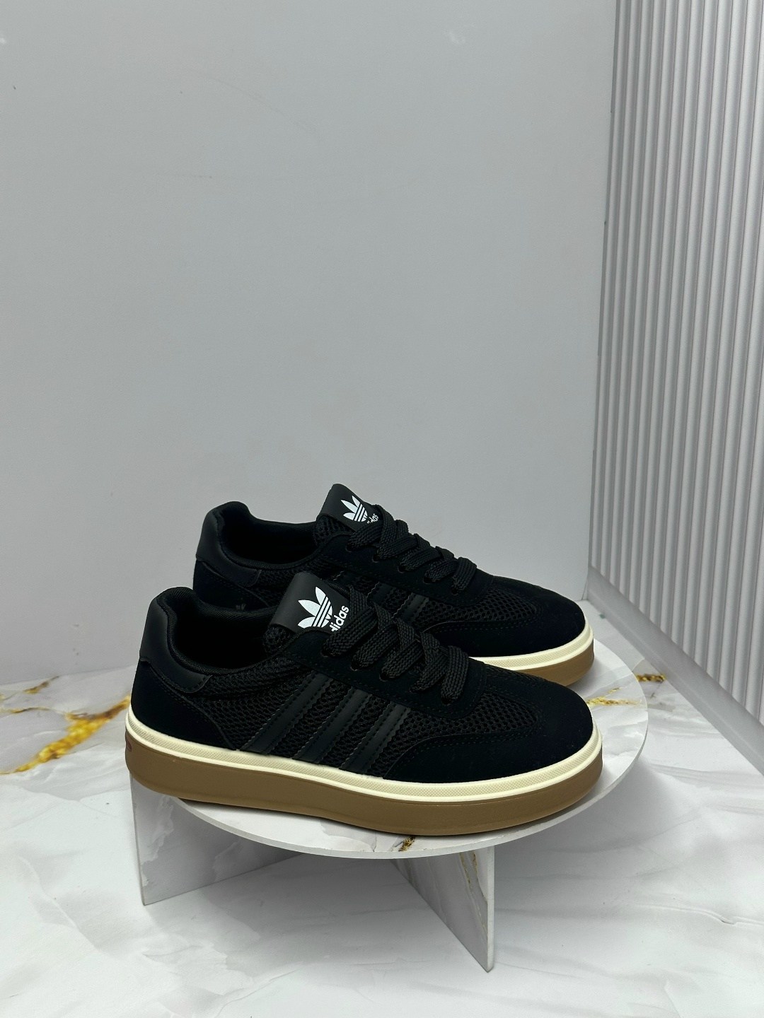 кроссовки adidas,,кроссовки женскиe,адидас кроссовки,женские кроссовки adidas