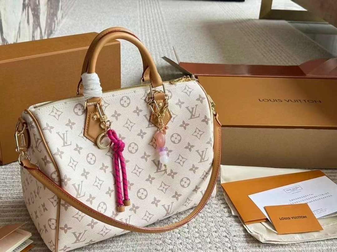 классическая сумка speedy louis vuitton с монограммой,сумка louis vuitton,сумка женская louis vuitton,louis vuitton сумка дорожная,сумка луи виттон