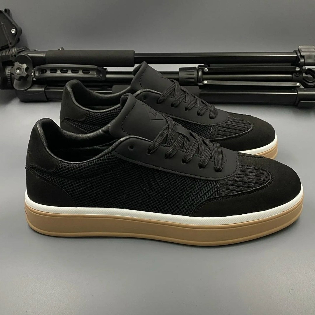 ,черные кроссовки,кеды мужские,кроссовка мужской,оригинальные кроссовки