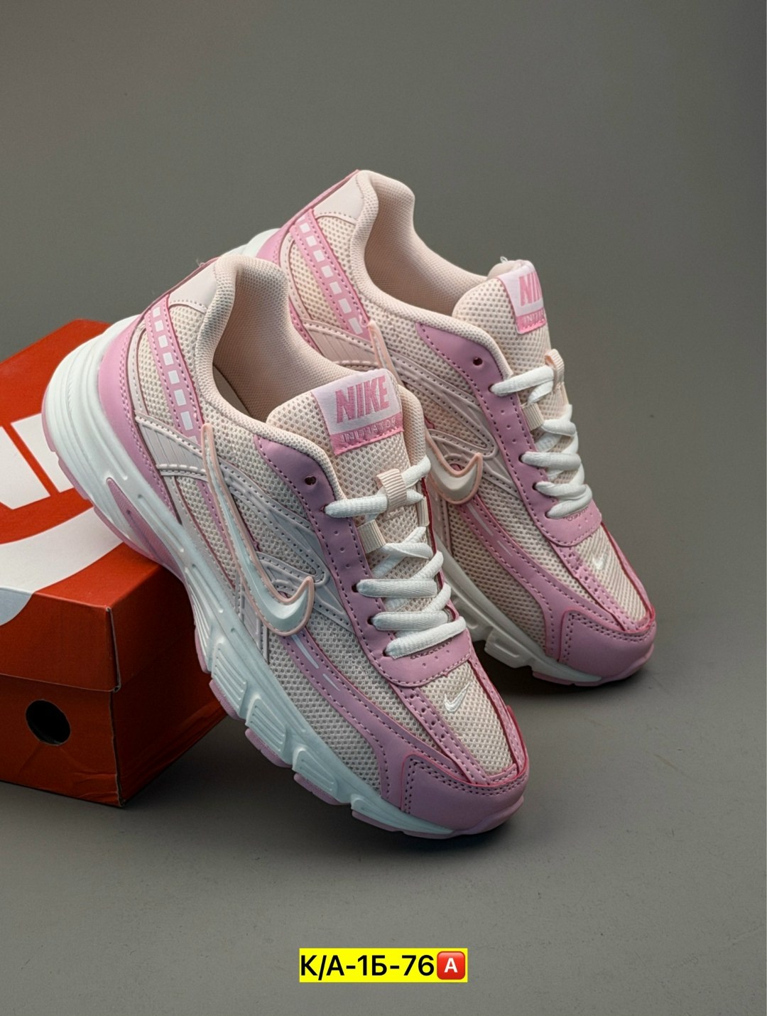 кроссовки nike женские,кроссовки nike initiator,женские беговые кроссовки nike initiator ярко-розовый,кроссовки nike,кроссовки для бега initiator женские с низким верхом розовые/белые/серебристые nike