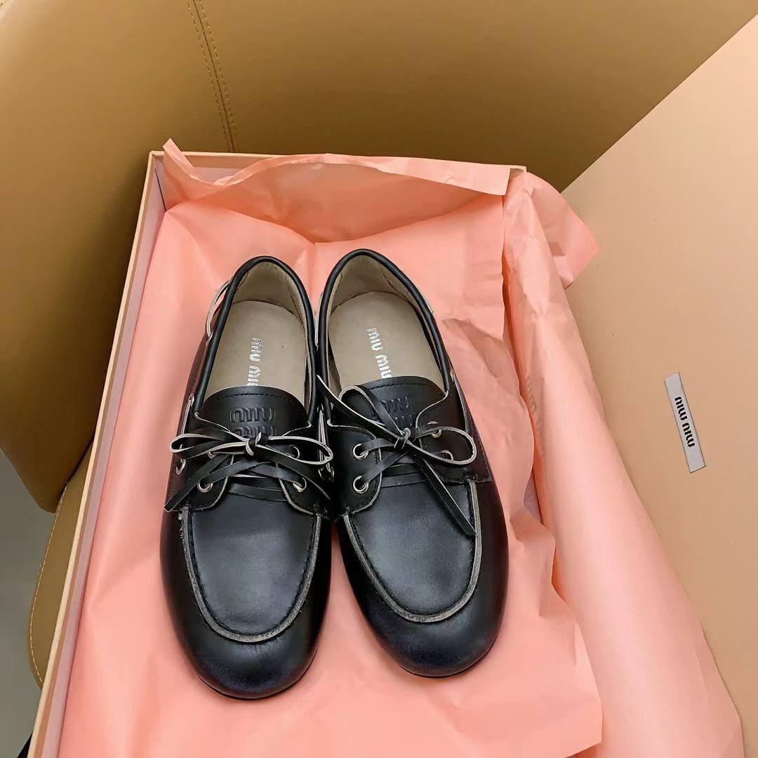 ,кожаные лоферы,женские лоферы,лоферы miu miu,женские кожаные лоферы