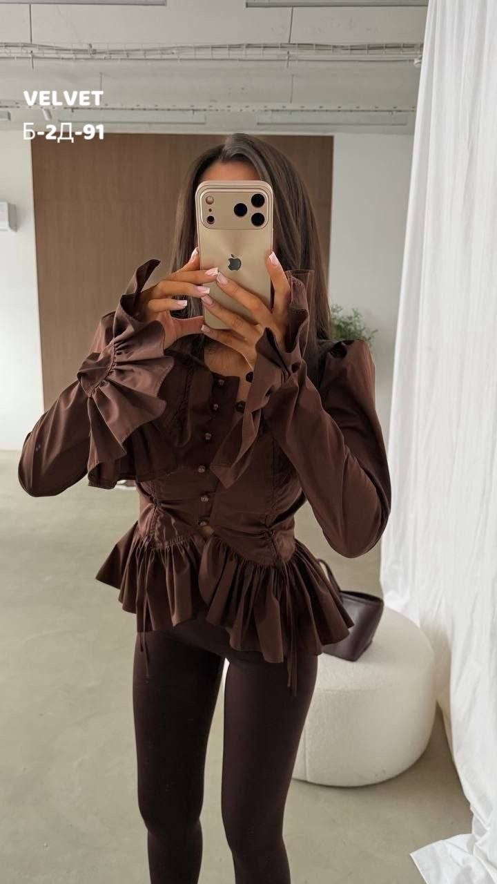 блузка с оборками,блузка модная,рубашка с рюшами,кофта женская,рубашка женская с рюшами